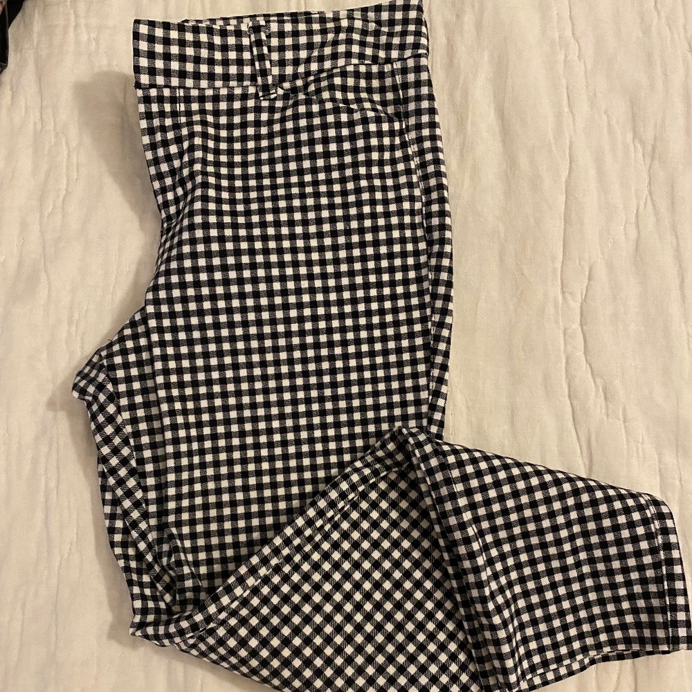 Old Navy Pixie Chinos